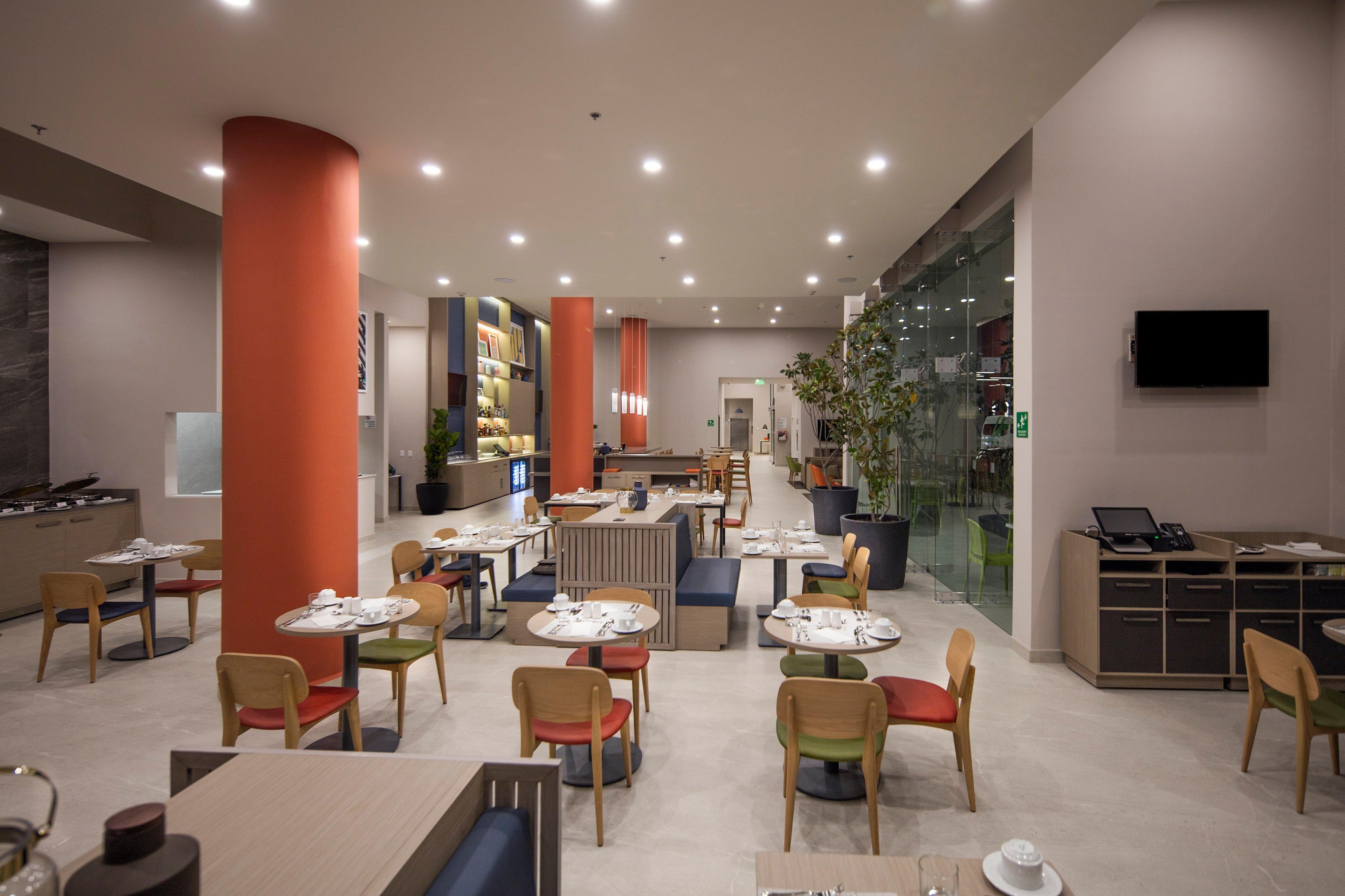 Holiday Inn & Suites - Aguascalientes By Ihg Exterior photo